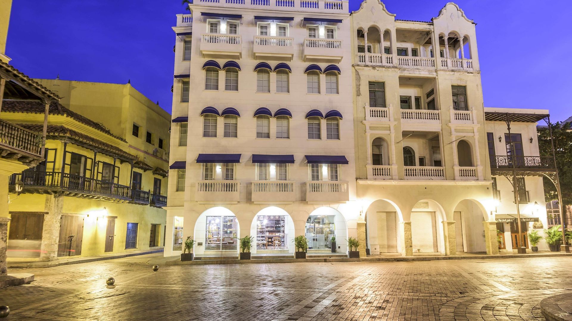 Hotel Nh Royal Urban 4*